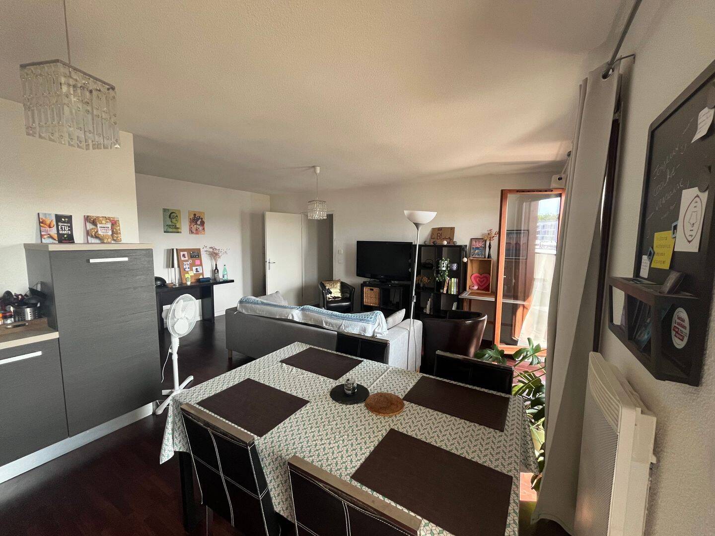 Appartement 4 pièces 78 m² · à Bordeaux · 77,7 m² · 1 700 €/mois