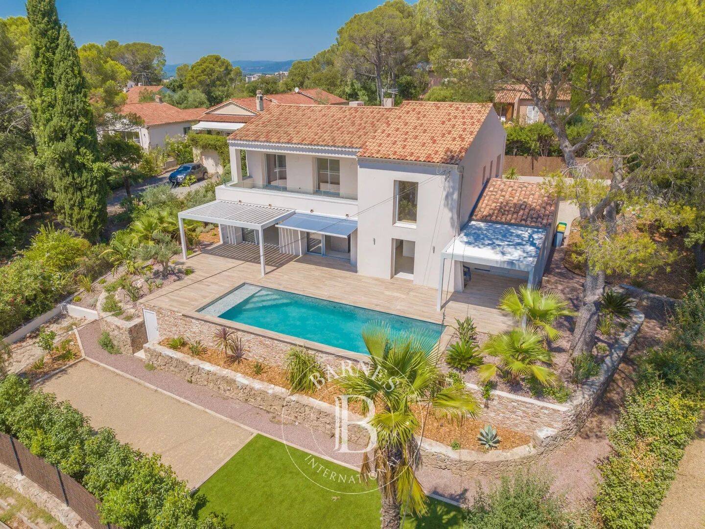 Maison 9 pièces 212 m² · à Saint-Raphaël · 212 m² · 1 795 000 €