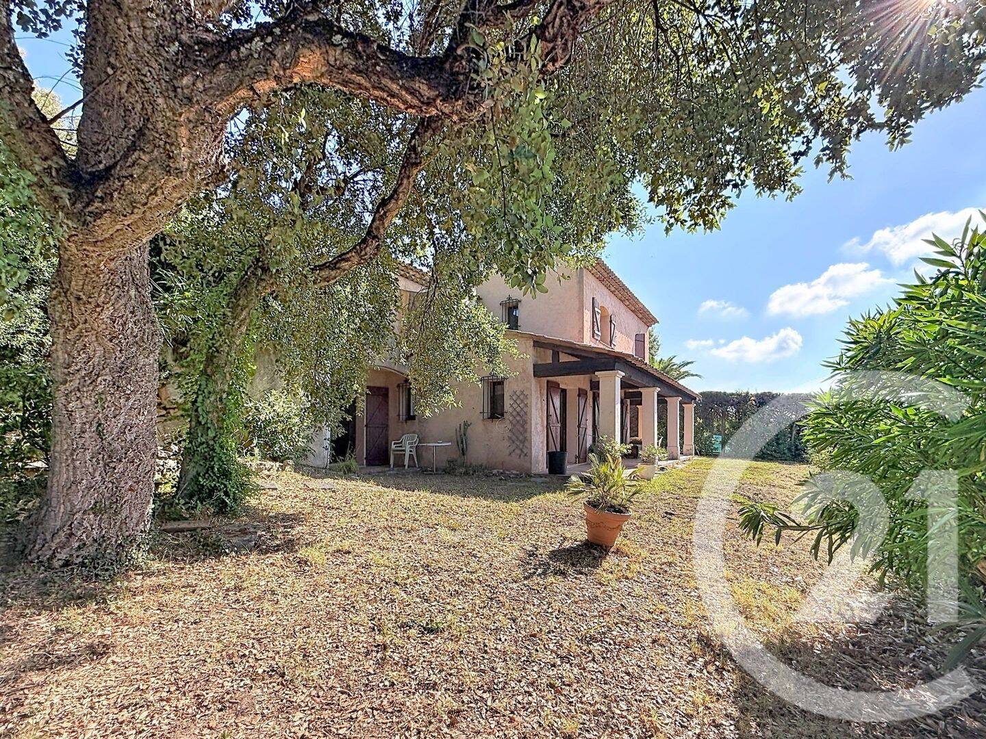 Maison 5 pièces 142 m² · à Mandelieu-la-Napoule · 142,5 m² · 620 000 €