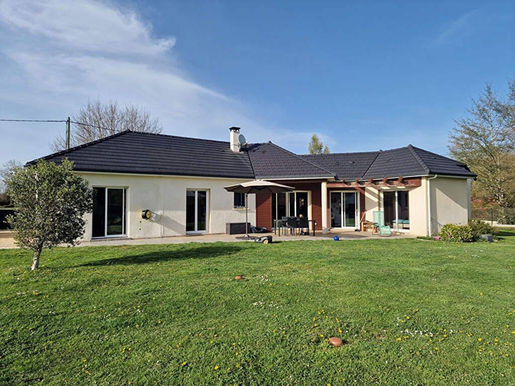 Maison 5 pièces 130 m² · à Piets-Plasence-Moustrou · 130 m² · 1 200 €/mois