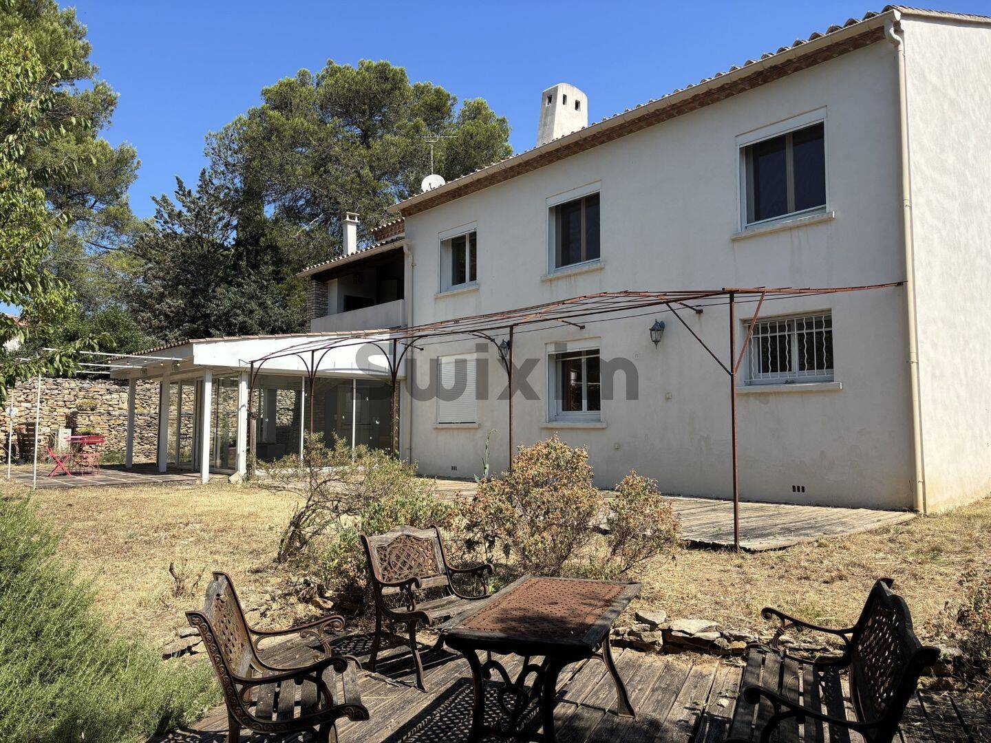 Maison 8 pièces 221 m² · à Nîmes · 221 m² · 420 000 €
