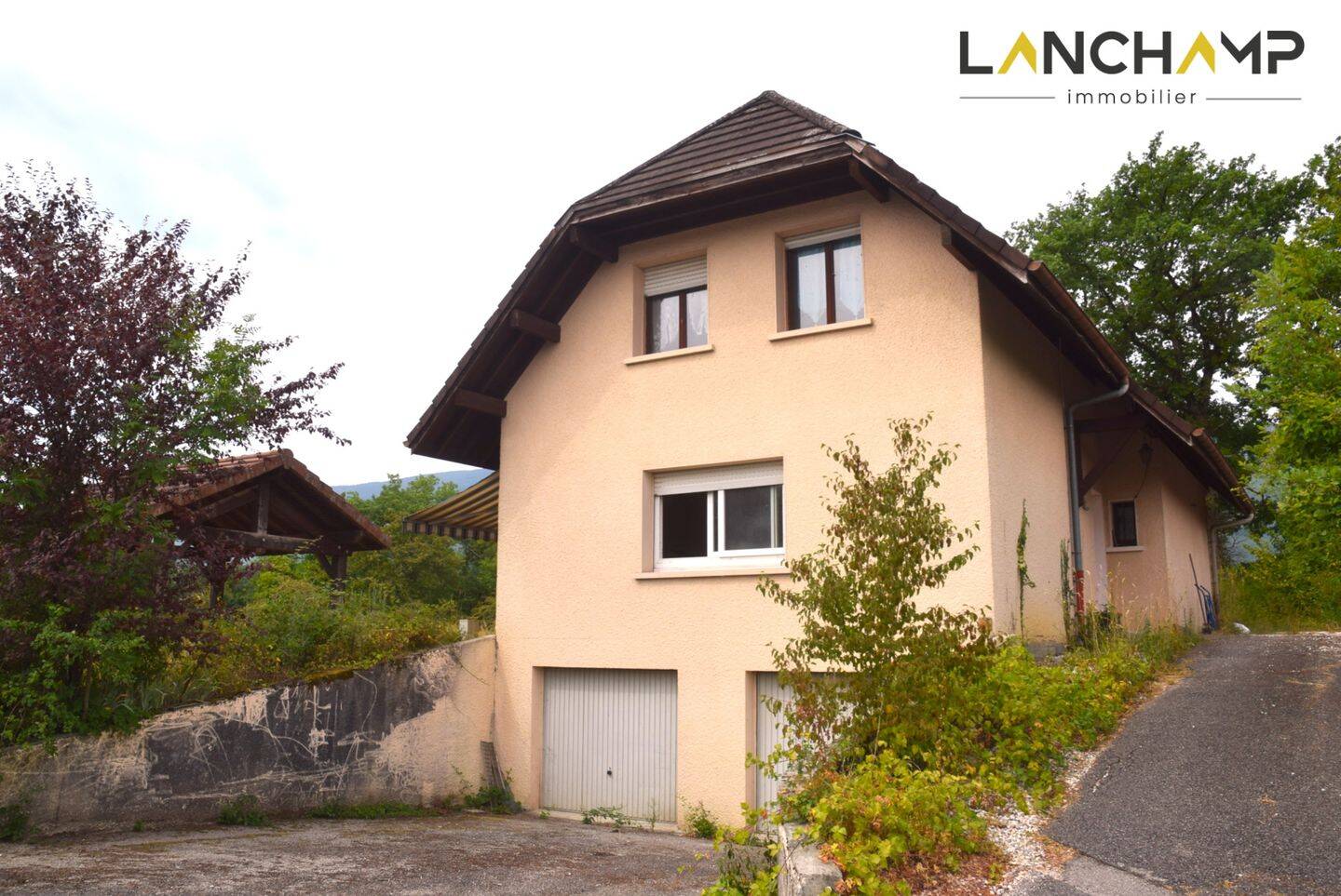 Maison 7 pièces 175 m² · à Bassy · 175 m² · 449 000 €