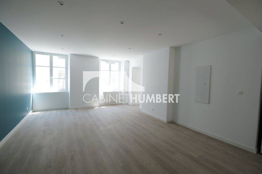 Appartement 3 pièces 78 m² · à Saint-Étienne · 78 m² · 740 €
