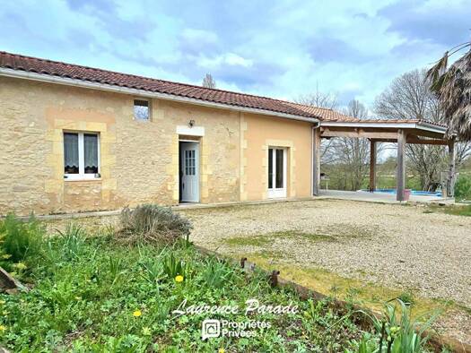 Maison à vendre 187 000 € 4 pièces 2 chambres 103 m² 4 206 m² de terrain Villefranche-de-Lonchat 24610