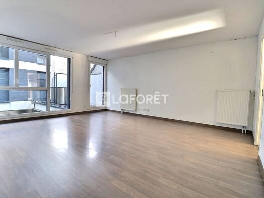 Appartement à vendre 249 000 € 3 pièces 2 chambres 67 m² Étage 1/3 Paul Froment-Huit Mais 1945 Vitry-sur-Seine 94400