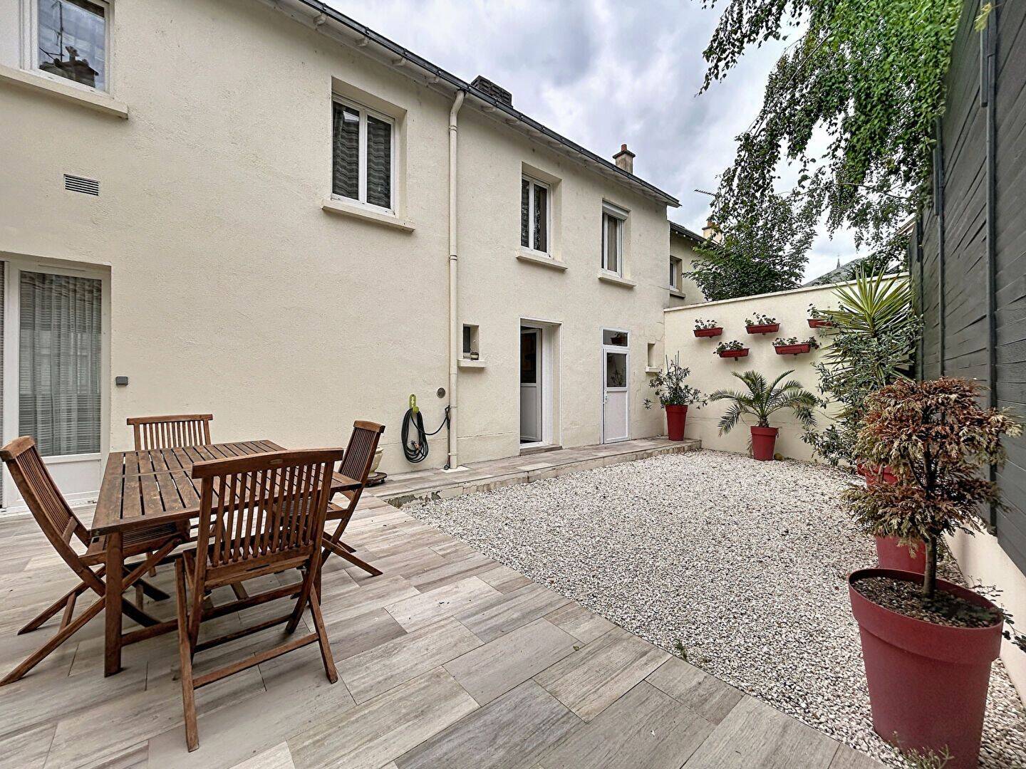 Maison 6 pièces 104 m² · à Angers · 104 m² · 518 200 €
