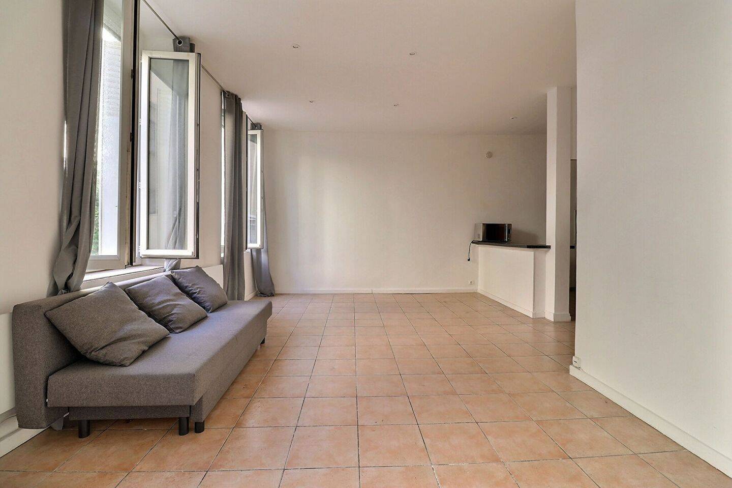 Appartement 3 pièces 74 m² · à Marseille 1er Arrondissement · 74 m² · 263 000 €