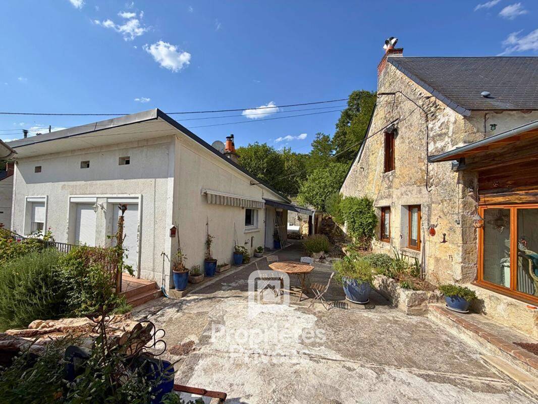 Maison 11 pièces 236 m² · à Azay-le-Rideau · 236 m² · 283 000 €