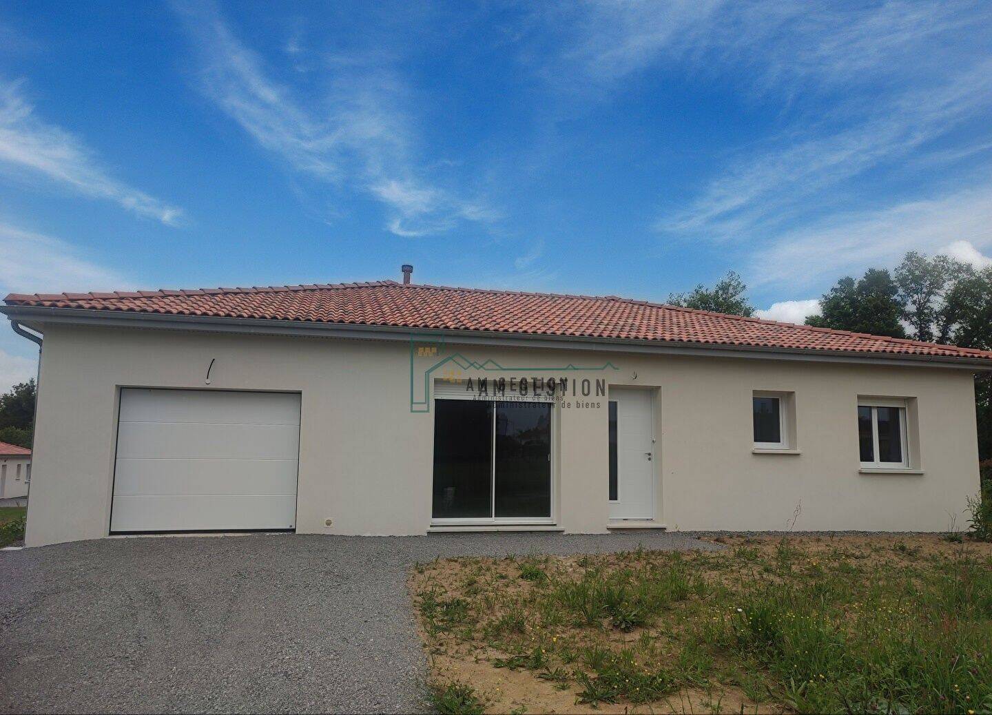 Maison 4 pièces 100 m² · à Saint-Laurent-sur-Gorre · 100 m² · 905 €/mois
