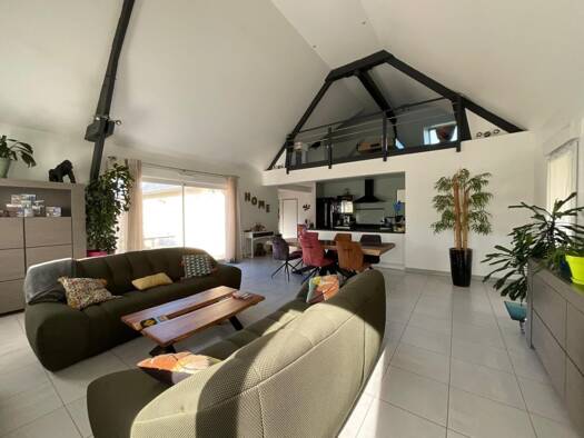 Maison à vendre 450 000 € 8 pièces 4 chambres 178 m² 1 456 m² de terrain Cormier-Miltiere-Husseau Montlouis-sur-Loire 37270