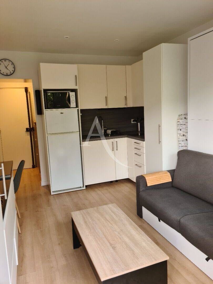 Appartement 1 pièce 16 m² · à Carrières-sur-Seine · 16,1 m² · 695 €/mois