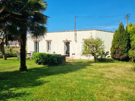 Maison à vendre 338 000 € 3 pièces 2 chambres 55 m² 446 m² de terrain La Bernerie-en-Retz 44760