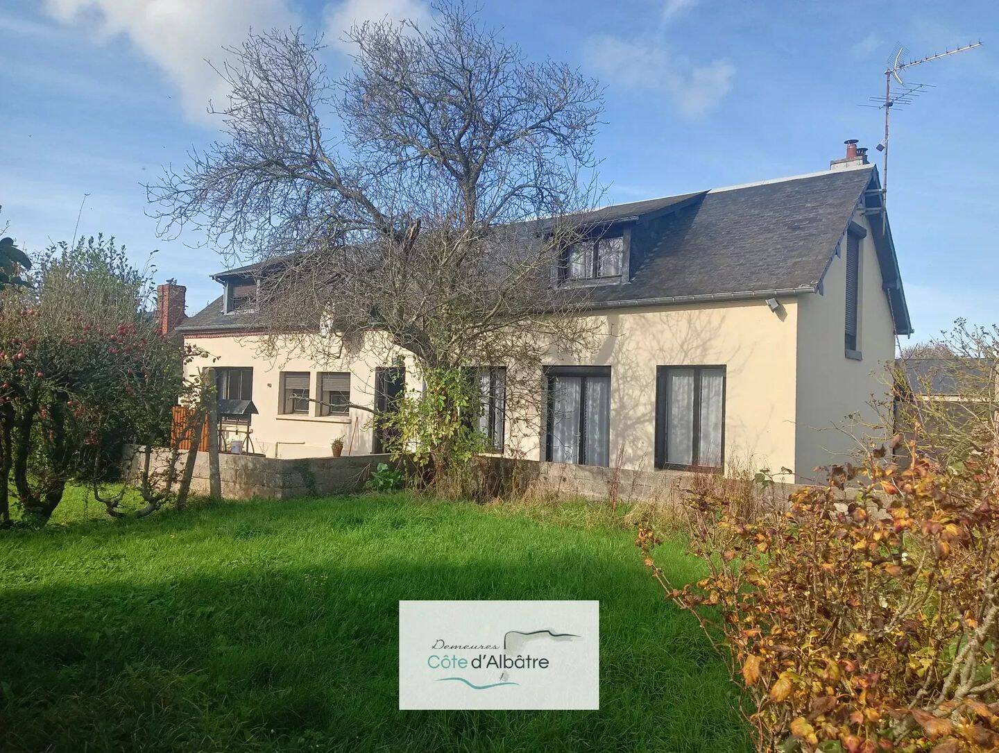 Maison 6 pièces 138 m² · à Saint-Pierre-en-Port · 138,3 m² · 210 000 €
