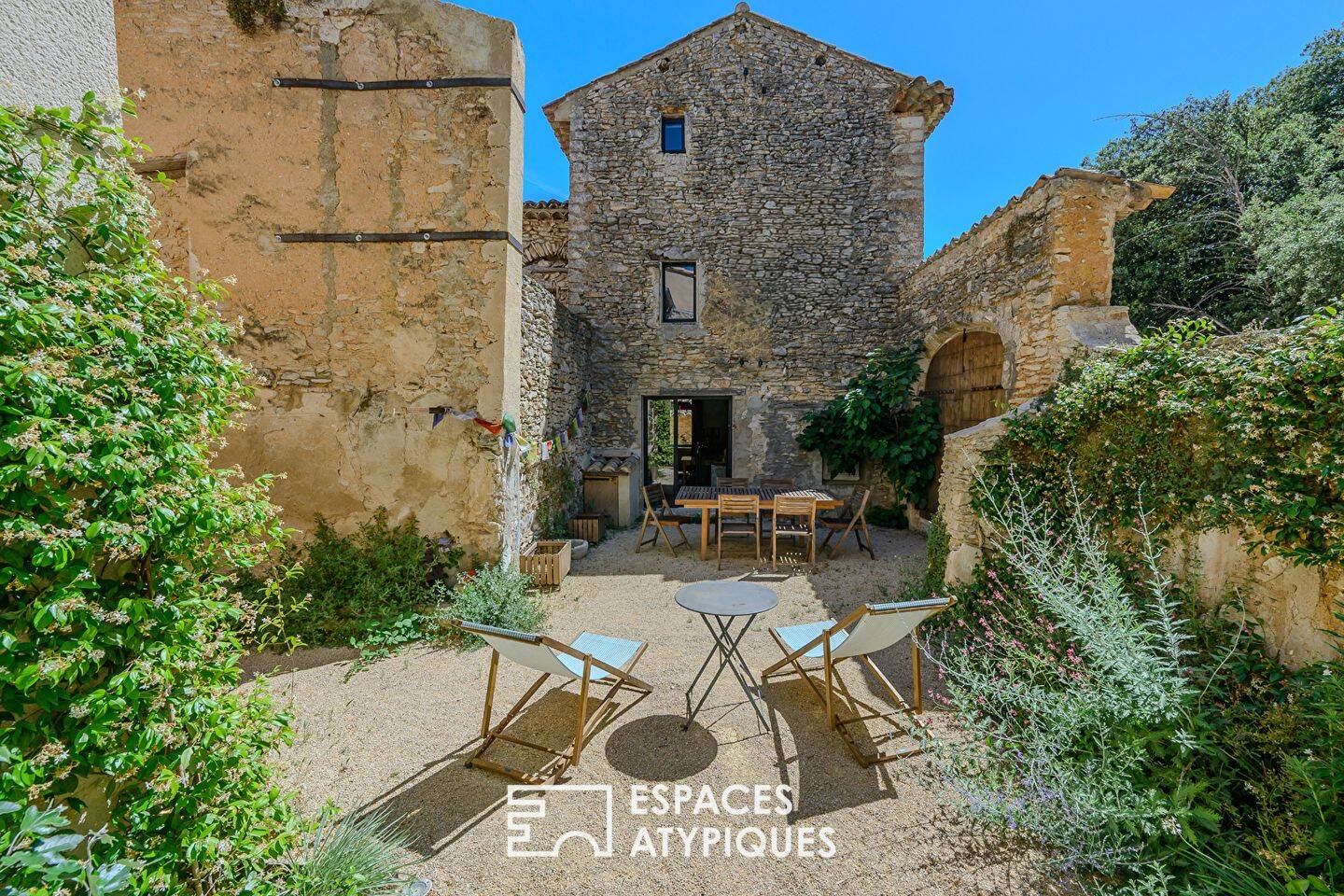Maison 4 pièces 91 m² · à Saint-Saturnin-lès-Apt · 91 m² · 398 000 €