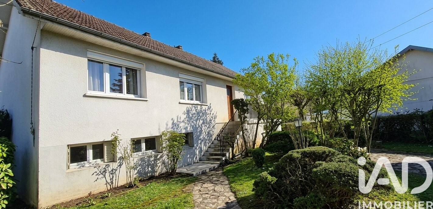 Maison 6 pièces 136 m² · à Beaune · 136 m² · 260 000 €