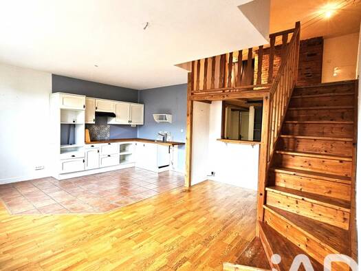 Appartement à vendre 109 000 € 2 pièces 1 chambre 68 m² Étage 1/2 Centre Ville Roche-la-Molière 42230