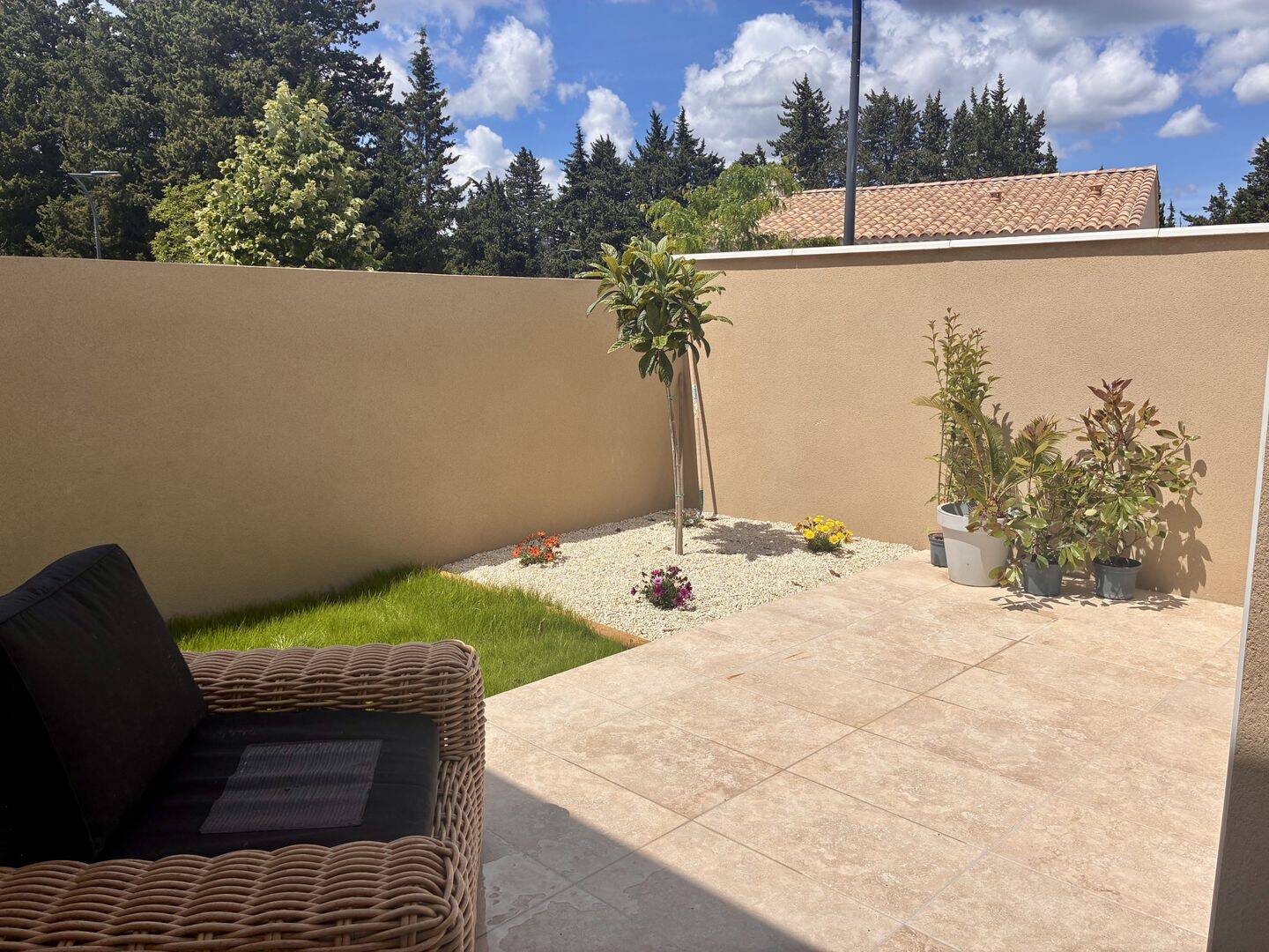 Maison 5 pièces 142 m² · à Sénas · 142 m² · 399 000 €