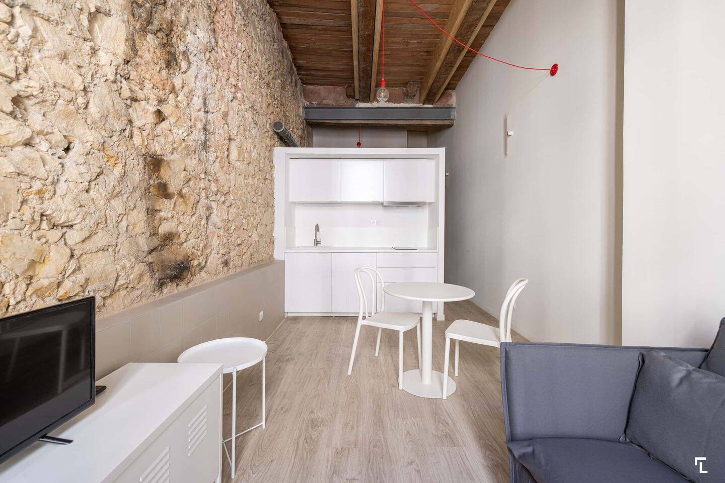 1 pièce 15 m² · à Marseille 1er Arrondissement · 15 m² · 764 €