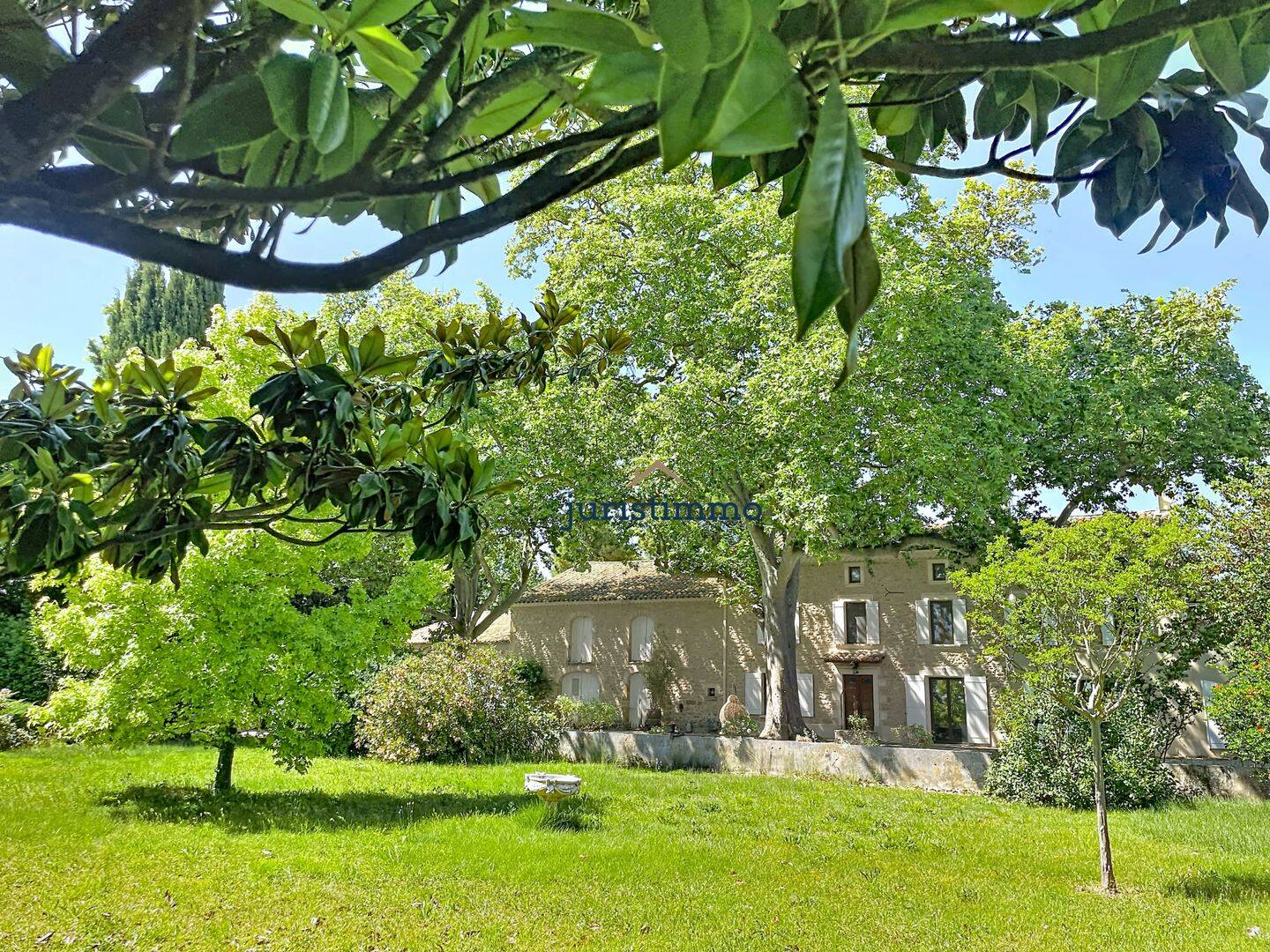 Maison 8 pièces 236 m² · à Camaret-sur-Aigues · 236 m² · 1 149 500 €