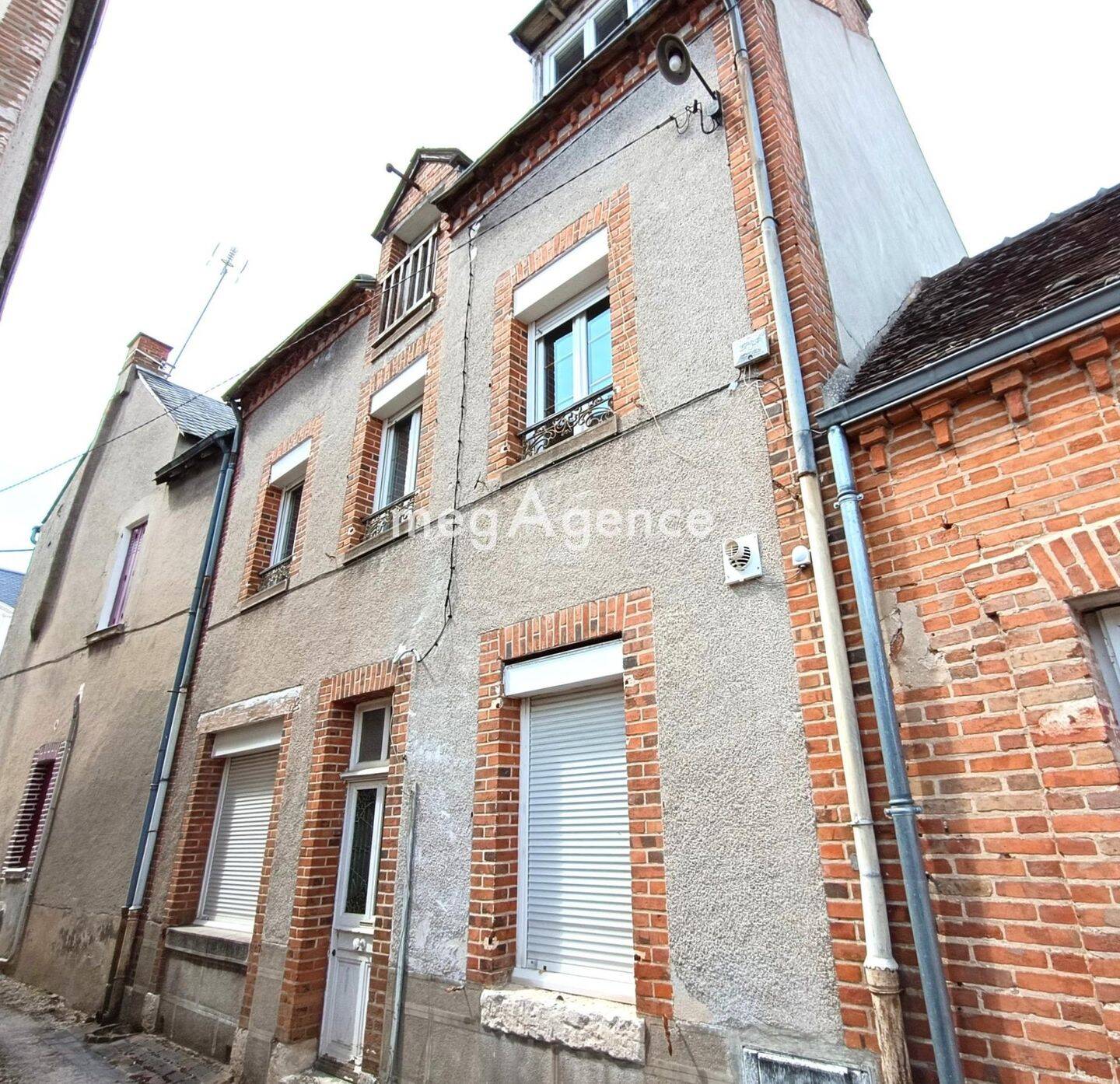 Maison 7 pièces 172 m² · à Romorantin-Lanthenay · 172 m² · 170 300 €