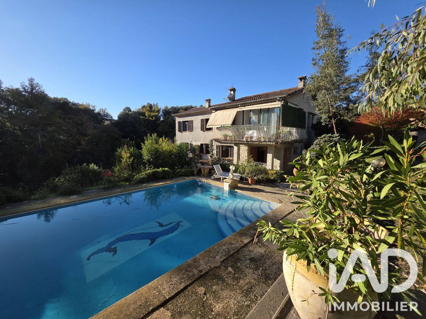Maison 9 pièces 295 m² · à Vence · 295 m² · 920 000 €