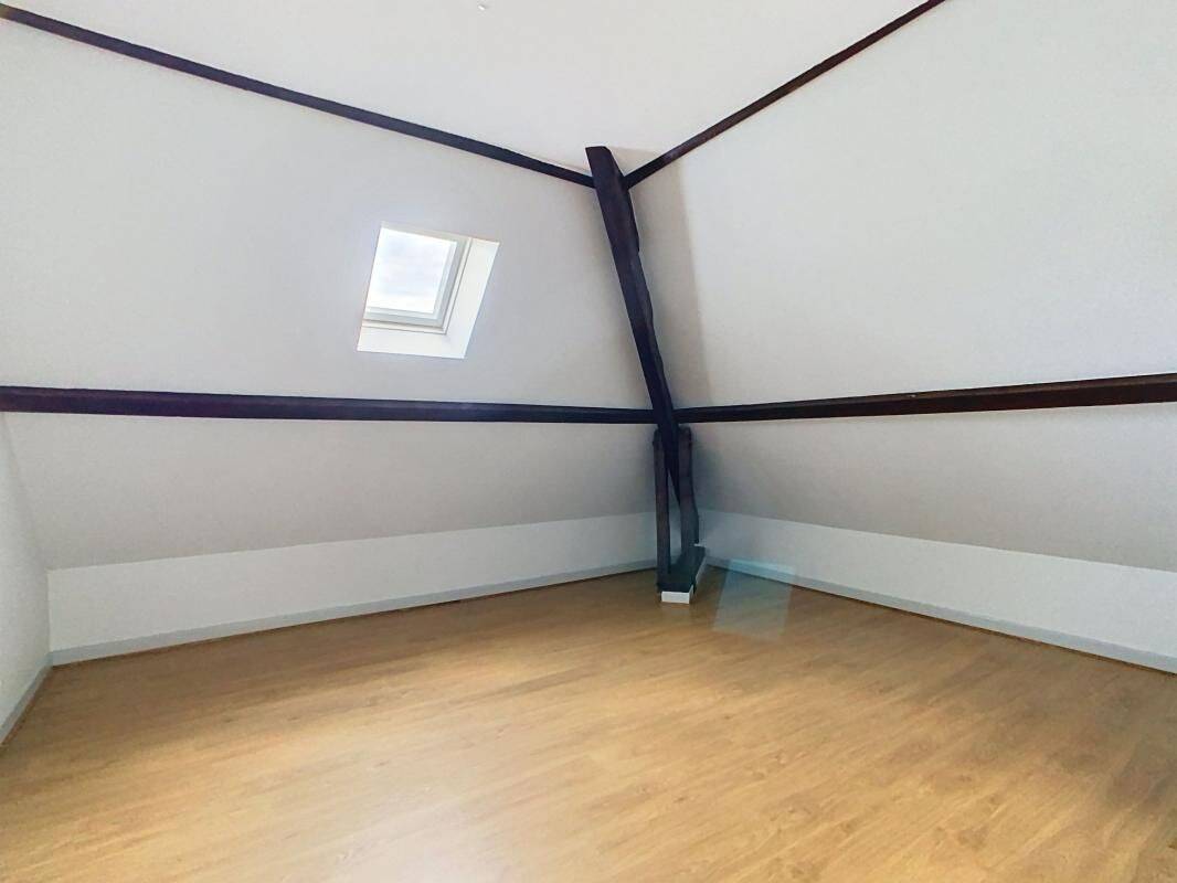 Appartement 2 pièces 50 m² · à Saint-Martin-Valmeroux · 50 m² · 345 €/mois