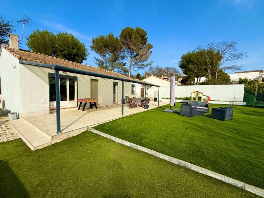 Maison de plain-pied à vendre 699 000 € 4 pièces 3 chambres 104,6 m² 1 351 m² de terrain Marseille 12ème arrondissement 13012