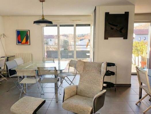 Appartement à vendre 372 000 € 3 pièces 2 chambres 80,9 m² Étage 2/2 Centre-Plaine d'Elite Brignais 69530