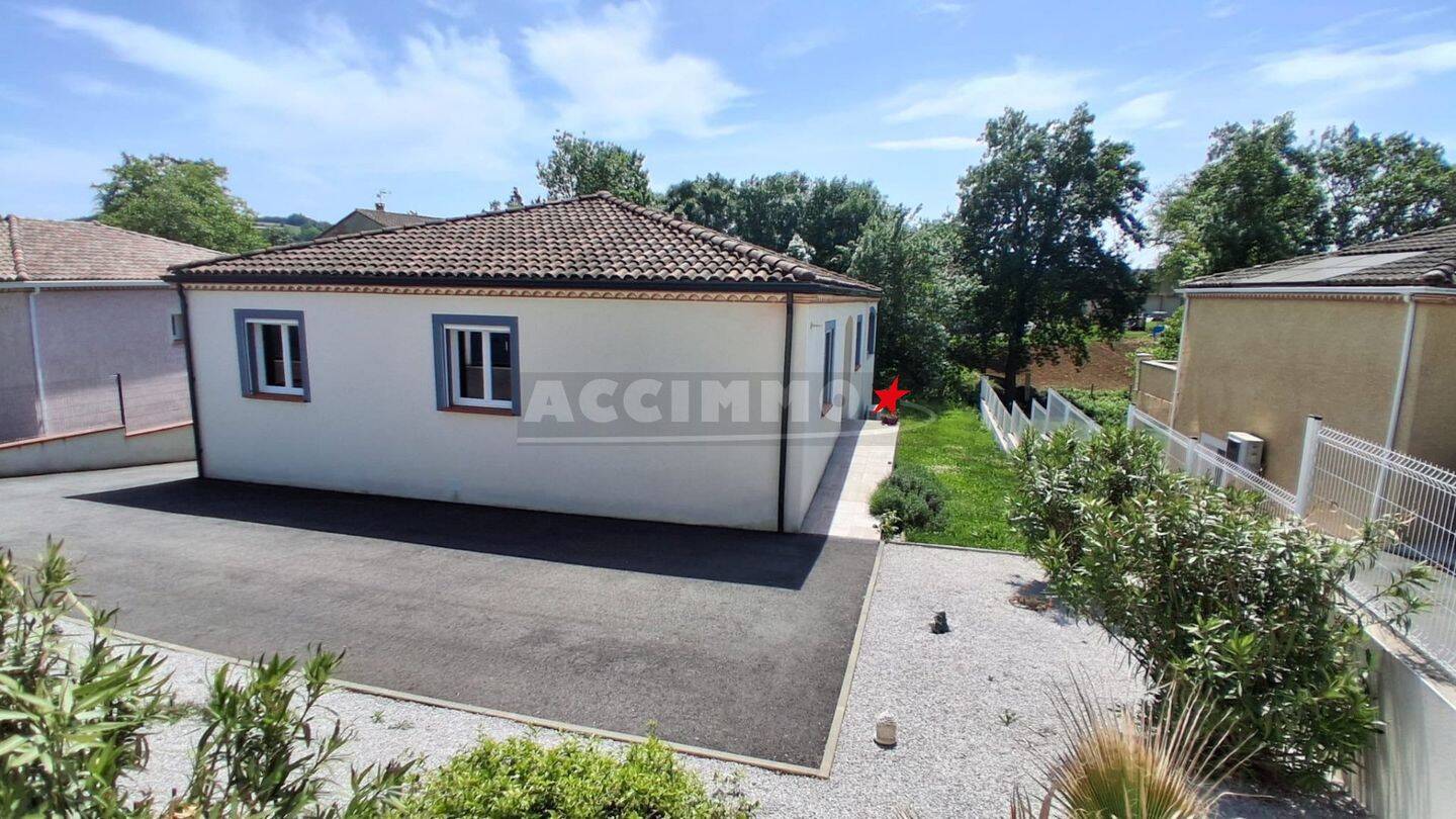 Maison 6 pièces 143 m² · à Saint-Julien-du-Puy · 143 m² · 245 000 €