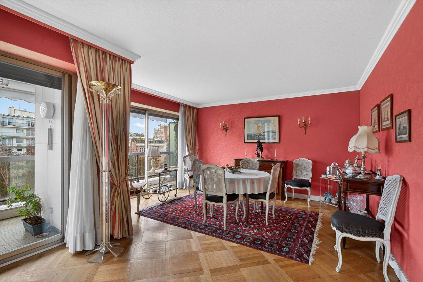 Appartement 4 pièces 87 m² · à Paris 16ème Arrondissement · 87 m² · 1 240 000 €