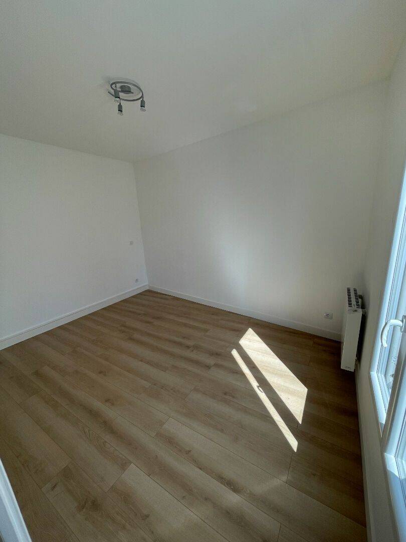 Appartement 2 pièces 33 m² · à Pantin · 32,9 m² · 872 €/mois