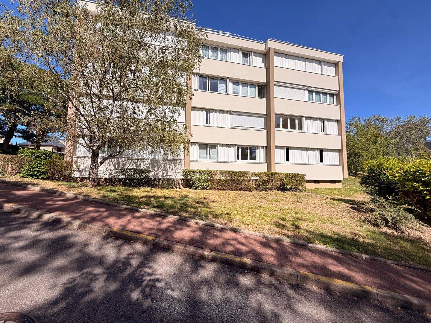 Appartement 2 pièces 38 m² · à Carrières-sur-Seine · 38 m² · 990 €/mois