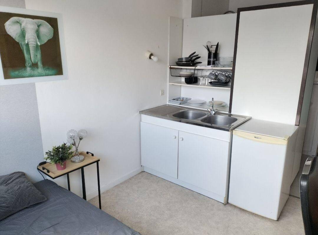 Appartement 1 pièce 12 m² · à Villeneuve-d'Ascq · 12 m² · 400 €