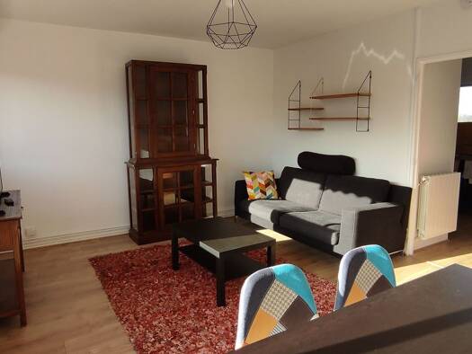 Colocation à louer 1 090 € 4 pièces 3 chambres 67 m² Étage 4/4 Cavailles-Camparian Cenon 33150