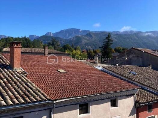 Maison de ville à vendre 185 000 € 6 pièces 5 chambres 145 m² Die 26150