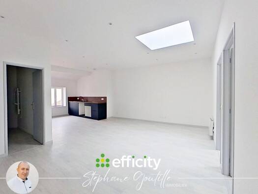 Appartement à vendre 150 000 € 3 pièces 2 chambres 82 m² 4ème étage Centre Tarare 69170