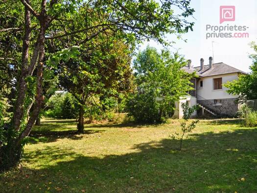 Maison à vendre 249 576 € 4 pièces 2 chambres 92 m² Ahuillé 53940