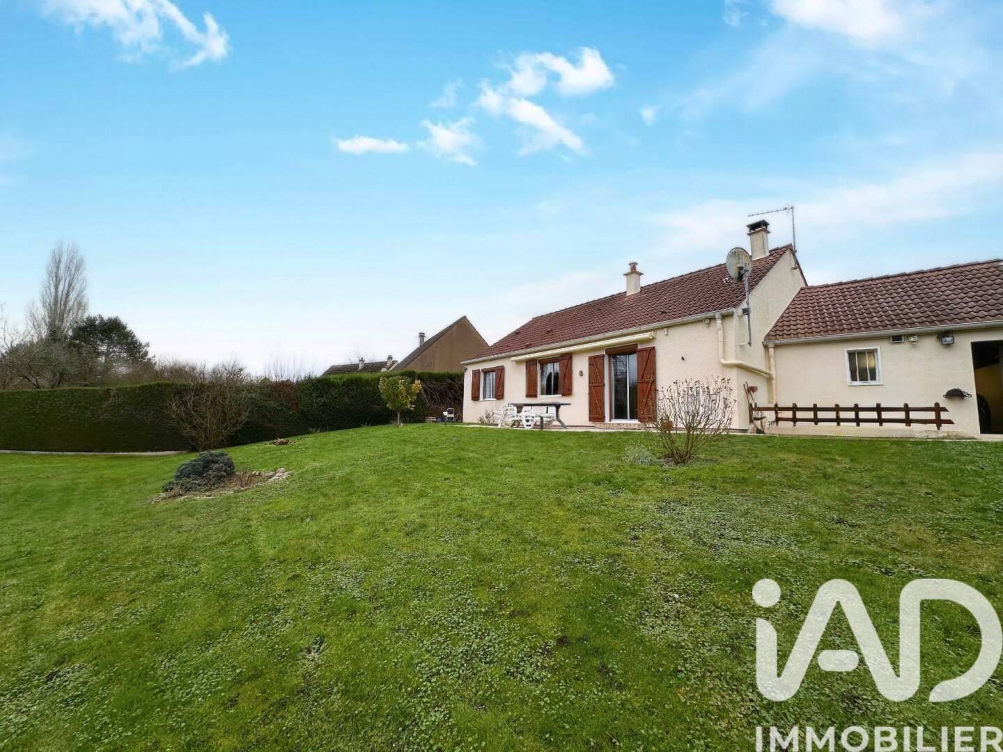 Maison 7 pièces 125 m² · à Villeneuve-la-Guyard · 125 m² · 197 500 €