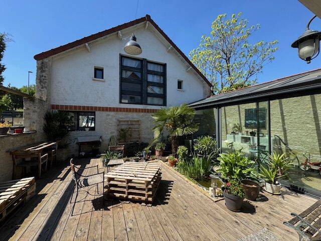Maison 7 pièces 212 m² · à Vernouillet · 212 m² · 875 000 €