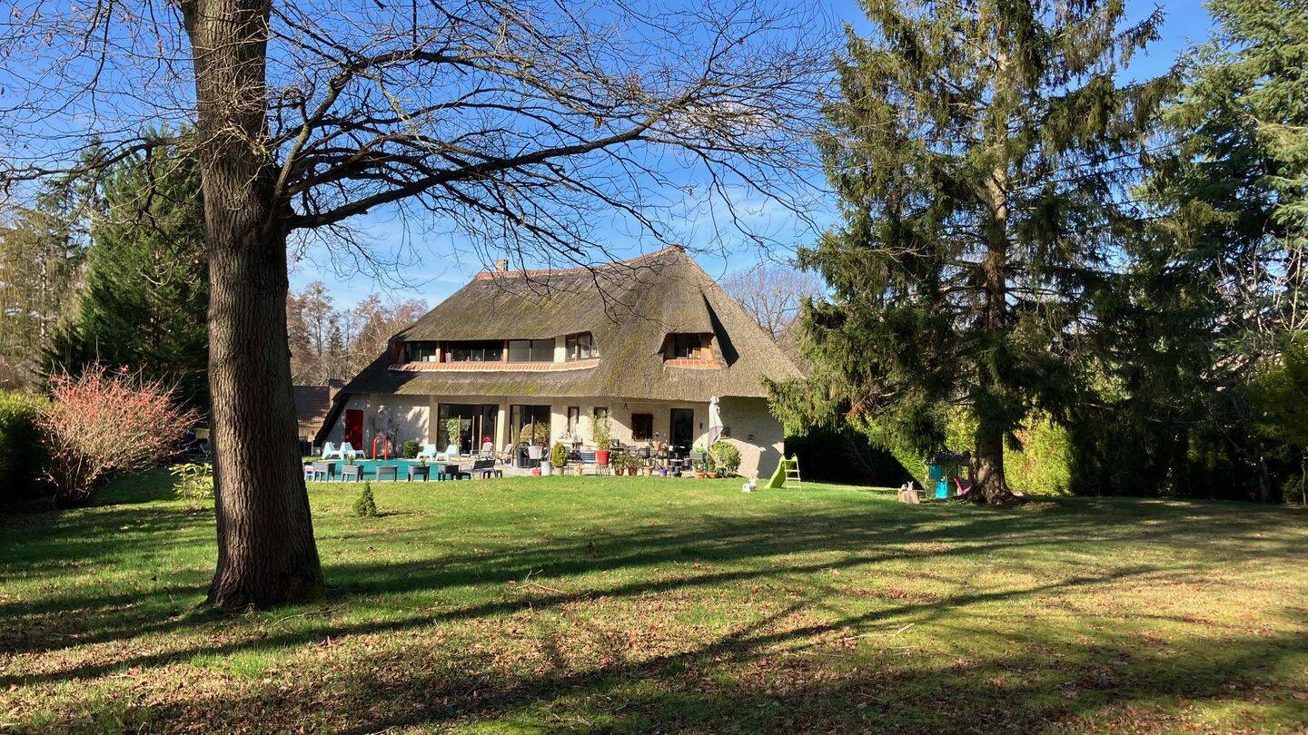 Maison 8 pièces 220 m² · à Saint-Rémy-l'Honoré · 220 m² · 1 299 000 €