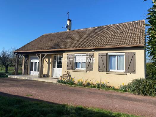 Maison de plain-pied à vendre 202 000 € 4 pièces 3 chambres 82 m² 2 551 m² de terrain Condé-sur-Sarthe 61250