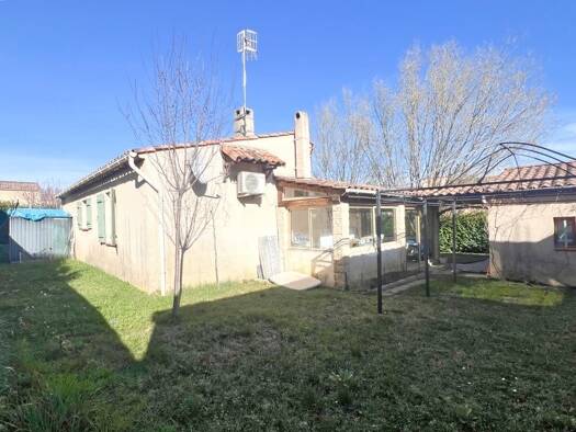 Maison de plain-pied à vendre 314 000 € 3 pièces 2 chambres 106 m² 540 m² de terrain Volx 04130