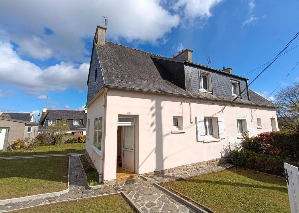 Maison 6 pièces 75 m² · à Châteauneuf-du-Faou · 75 m² · 98 000 €