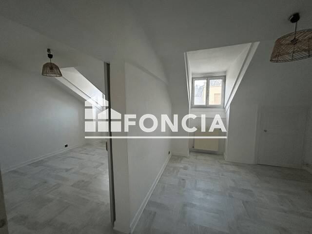 Appartement 3 pièces 45 m² · à Fontaine · 44,7 m² · 555 €