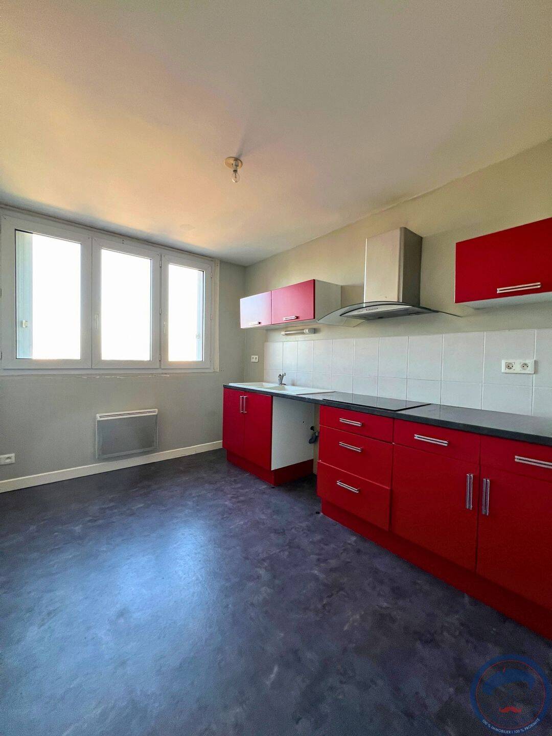 Appartement 4 pièces 74 m² · à Châtellerault · 74,3 m² · 90 000 €