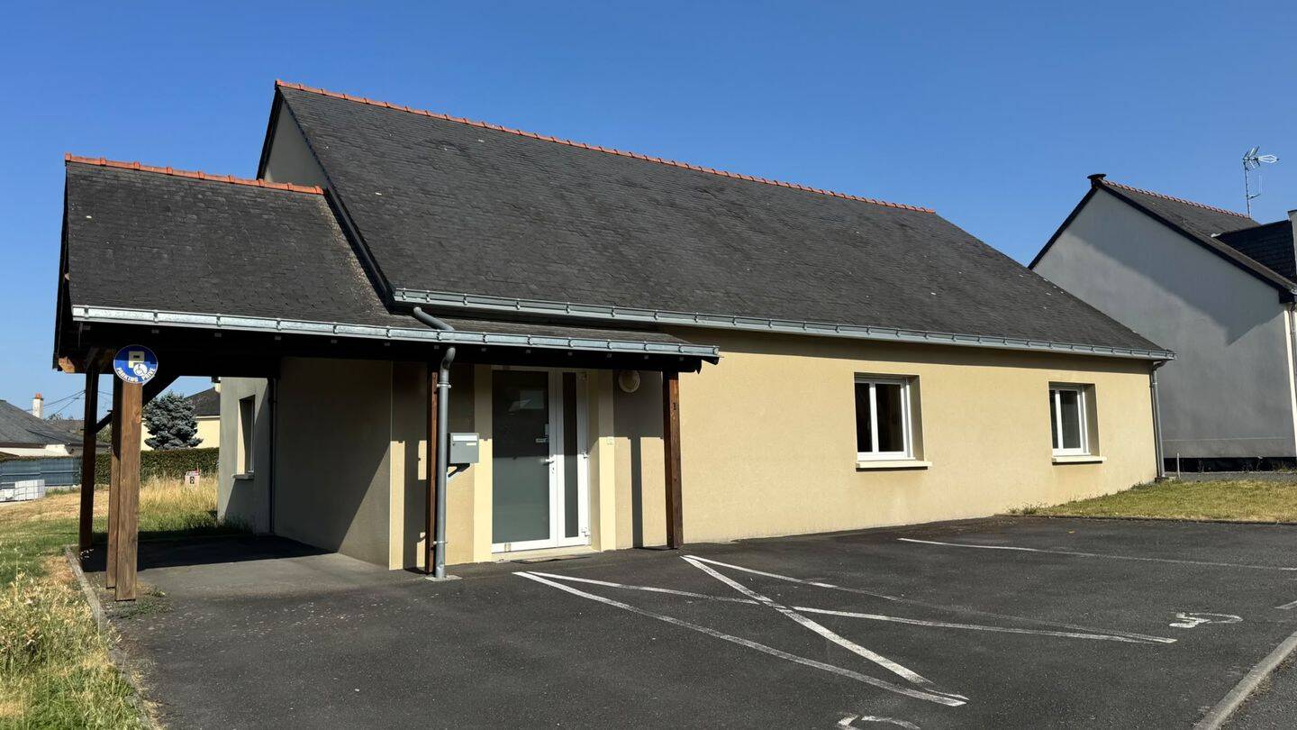 Maison 4 pièces 128 m² · à Denée · 128 m² · 284 850 €