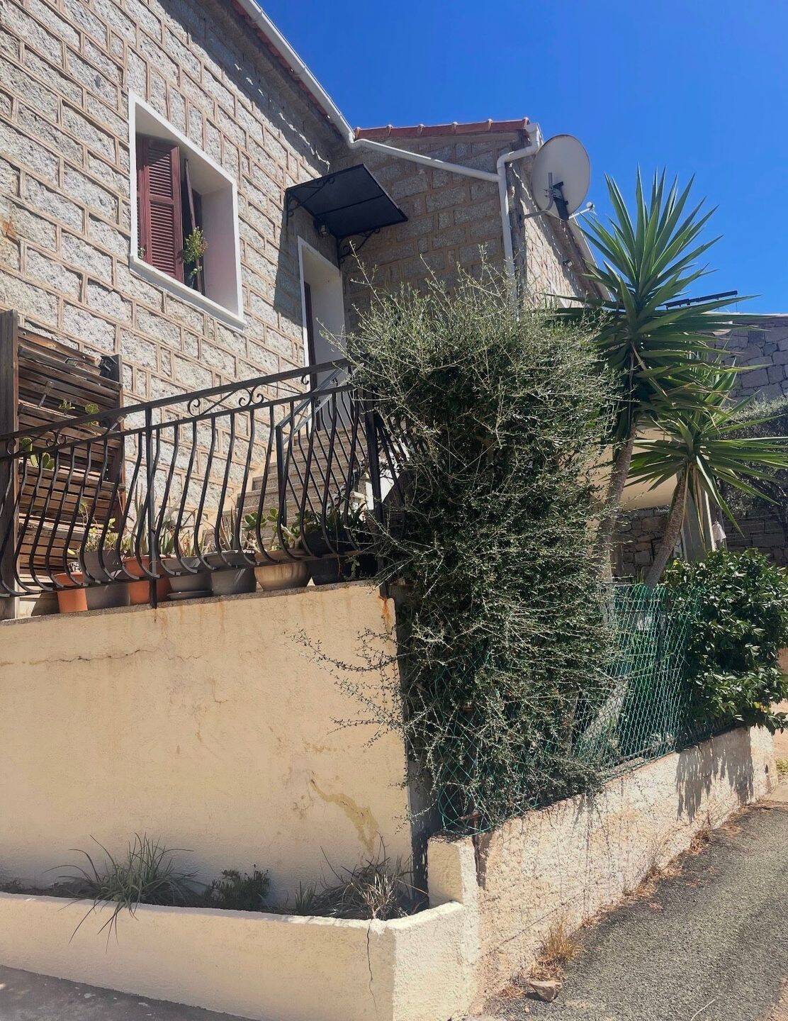Maison 4 pièces 150 m² · à Monacia-d'Aullène · 150 m² · 400 000 €