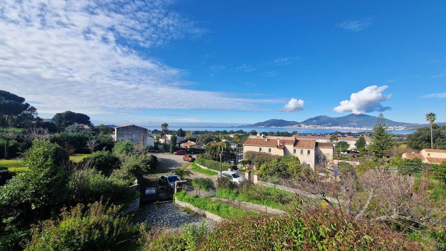 Maison 8 pièces 315 m² · à Grosseto-Prugna · 315 m² · 1 100 000 €
