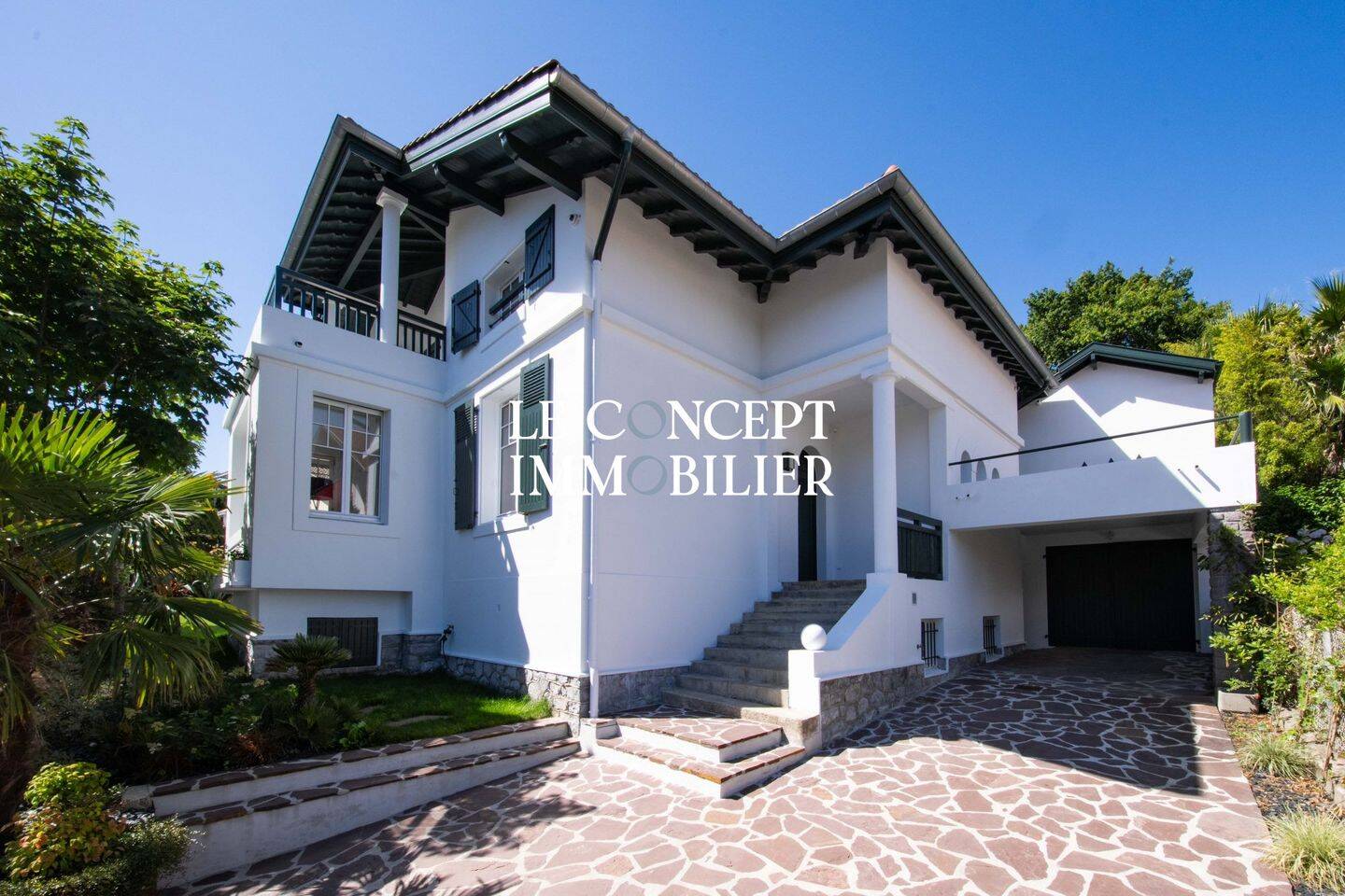 Maison 8 pièces 247 m² · à Biarritz · 247 m² · 2 990 000 €