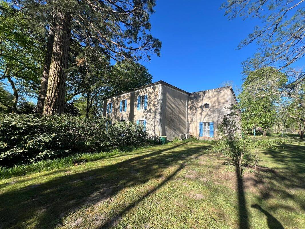 Maison 6 pièces 249 m² · à Losse · 249 m² · 372 500 €
